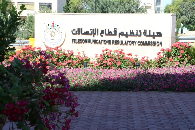 Eg09QibXsAAbiSQ